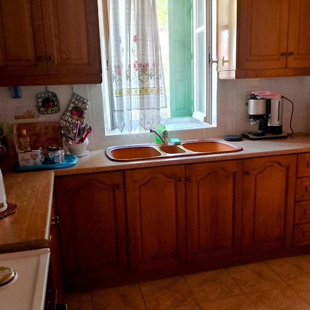 Trikeri Traditional Cozy House Екстериор снимка